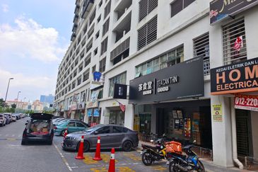 Parklane OUG Service Apartment