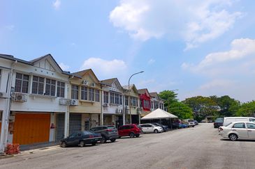 Taman Kinrara Seksyen 2
