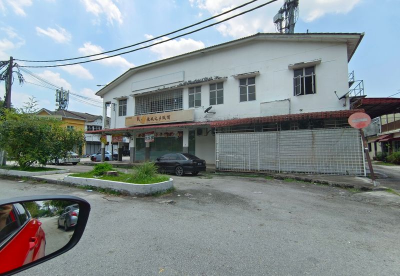 Taman Kinrara Seksyen 2