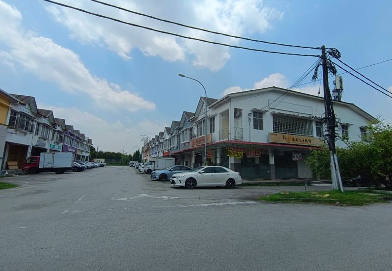 Taman Kinrara Seksyen 2