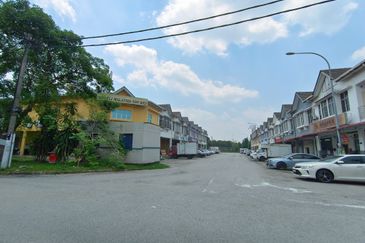 Taman Kinrara Seksyen 2