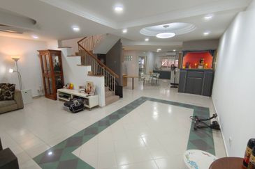 Oug/Sri Petaling 2 Storey Renovated Terrace House For Rent