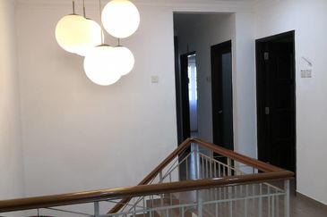 Oug/Sri Petaling 2 Storey Renovated Terrace House For Rent