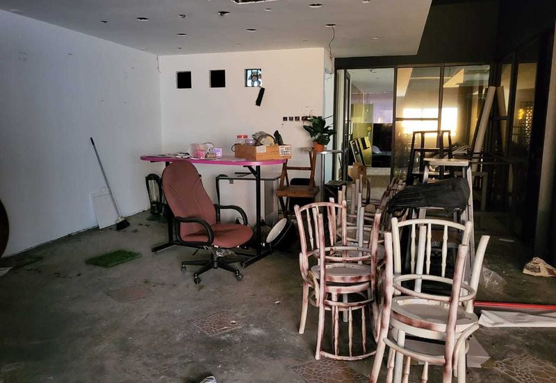 Sri Petaling Upper Floor Corner Office For Rent