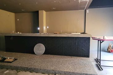 Sri Petaling Upper Floor Corner Office For Rent