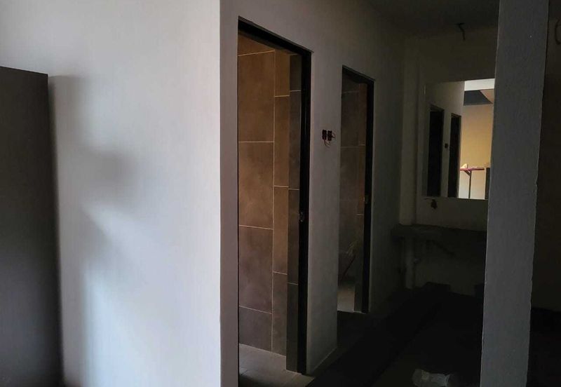 Sri Petaling Upper Floor Corner Office For Rent