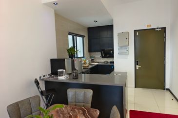 Waltz Residences @ Paradigm Garden City