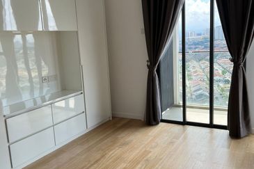 Waltz Residences @ Paradigm Garden City