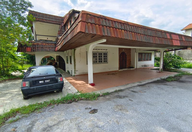 Oug/Taman Yarl Bungalow House with Big Landscape for Sale
