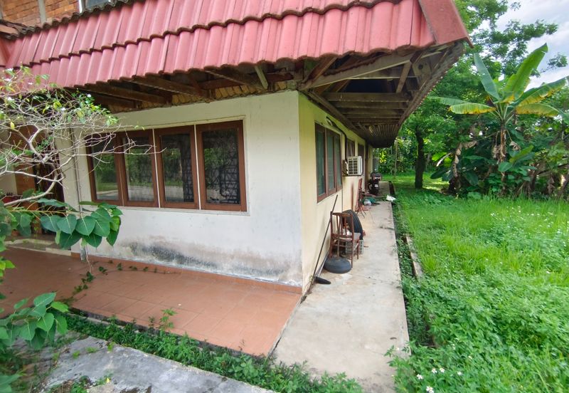 Oug/Taman Yarl Bungalow House with Big Landscape for Sale
