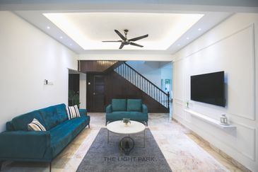 Oug/Taman Yarl 2 Storey Bungalow With Big Landscape For Sale