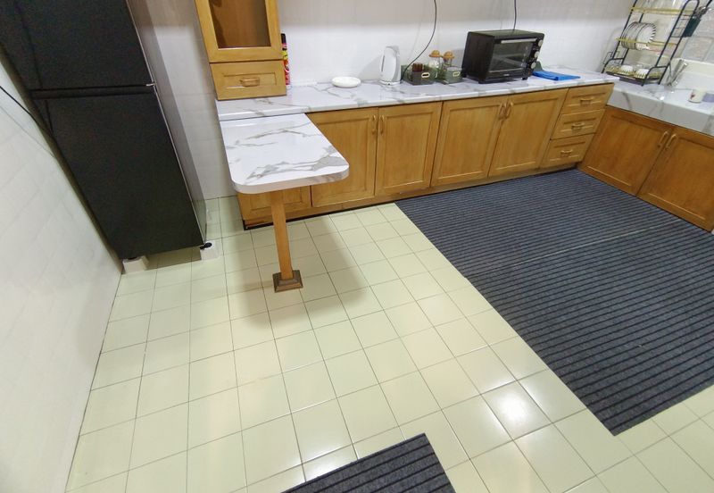 Oug/Happy Garden Renovated 2 Storey Terrace House with Wide Road For Sale