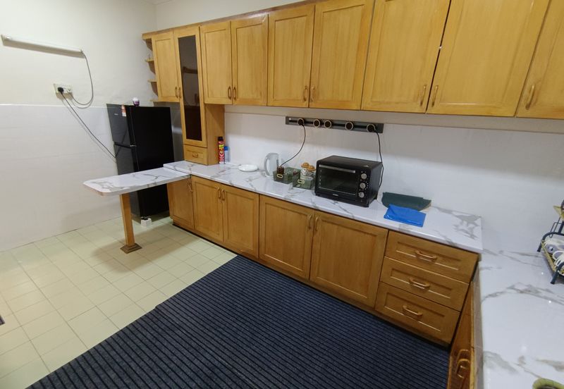 Oug/Happy Garden Renovated 2 Storey Terrace House with Wide Road For Sale