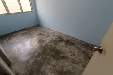 Oug 2 Storey Terrace House For Rent