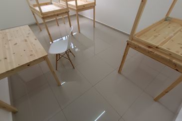 Oug 2 Storey Terrace Endlot House with Wider Road for Sale