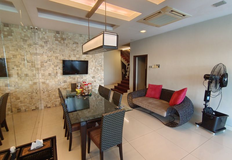 Oug/Taman Yarl 3 Storey Semi D With ID Design For Sale