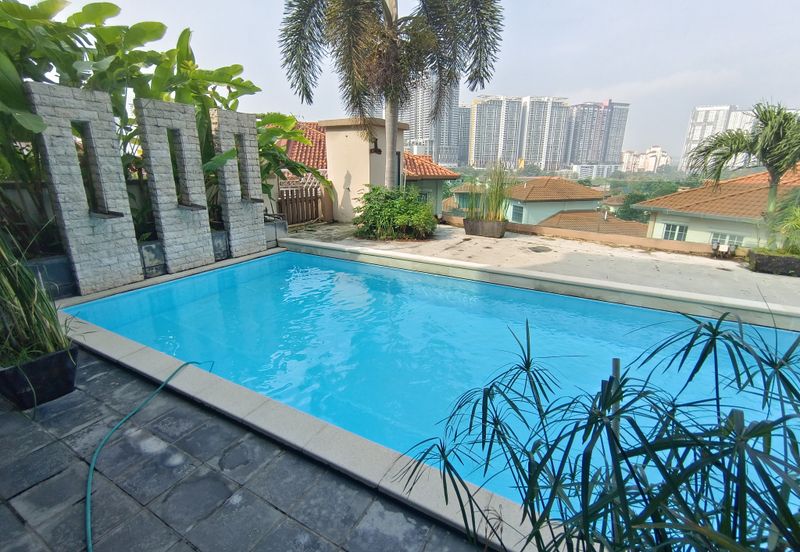 Oug/Taman Yarl 3 Storey Semi D With ID Design For Sale