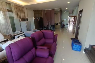 Oug/Taman Yarl 3 Storey Semi D With ID Design For Sale