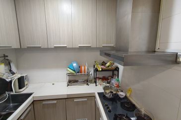 Oug/Taman Yarl 3 Storey Semi D With ID Design For Sale