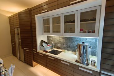 Oug/Taman Yarl 3 Storey Semi D With ID Design For Sale