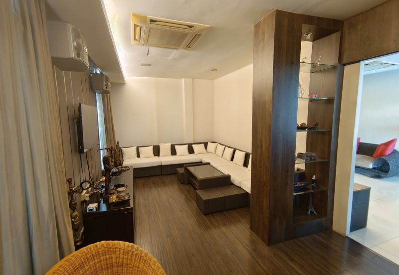 Oug/Taman Yarl 3 Storey Semi D With ID Design For Sale