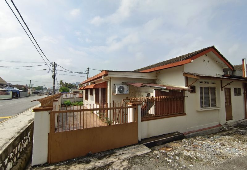 Oug/Happy Garden 1 Storey Corner Terrace House For Sale
