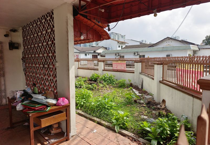 Oug/Happy Garden 1 Storey Corner Terrace House For Sale
