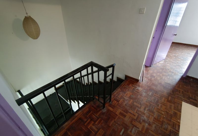 Oug 2 Storey Terrace House With Quiet Area For Sale