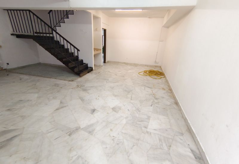 Oug 2 Storey Terrace House With Quiet Area For Sale