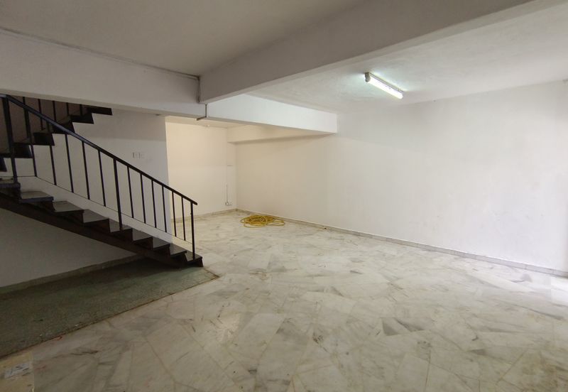 Oug 2 Storey Terrace House With Quiet Area For Sale