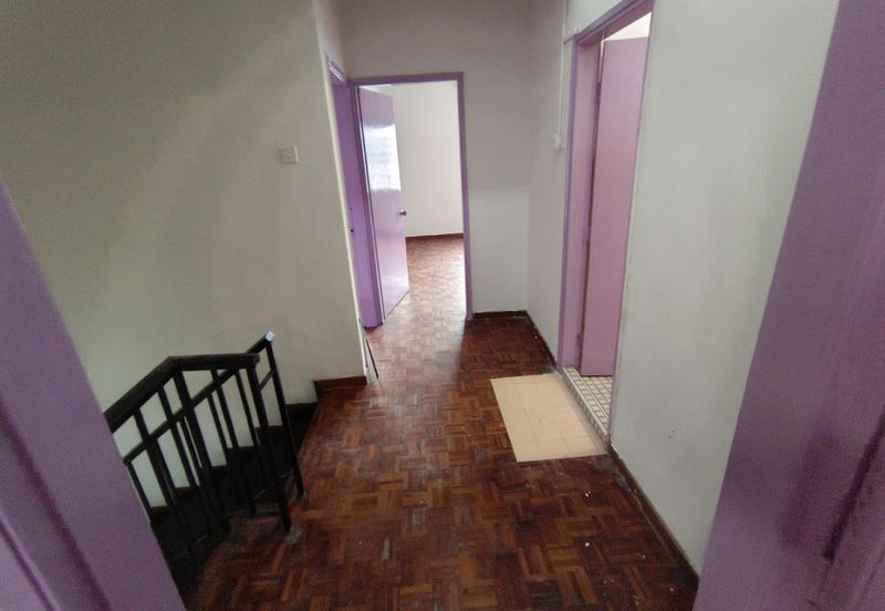 Oug 2 Storey Terrace House With Quiet Area For Sale