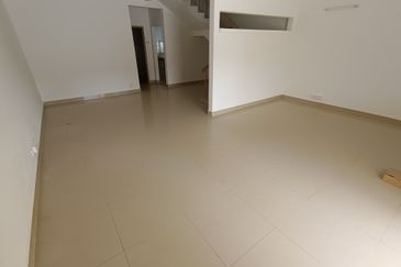 Oug 2 Storey Renovated Terrace House For Rent