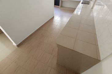 Oug 2 Storey Renovated Terrace House For Rent