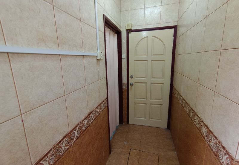 Oug 2 Storey Semi D For Sale