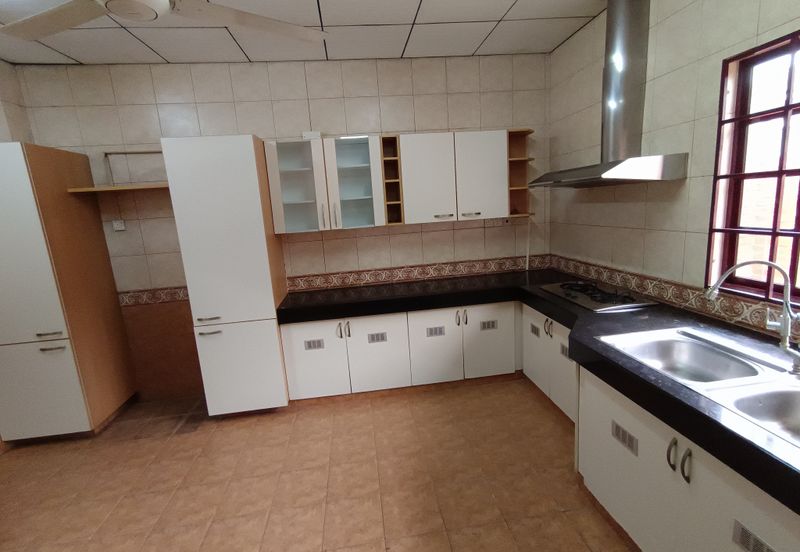 Oug 2 Storey Semi D For Sale