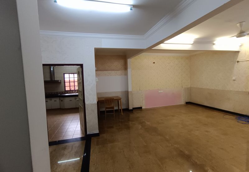 Oug 2 Storey Semi D For Sale