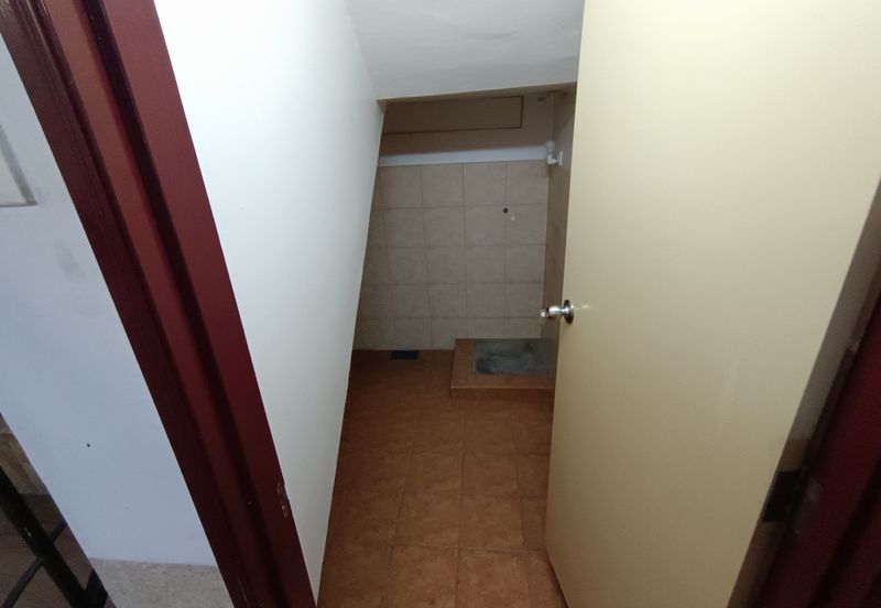 Oug 2 Storey Semi D For Sale