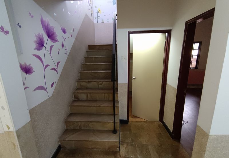 Oug 2 Storey Semi D For Sale