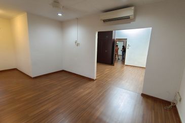 Oug 2 Storey Corner Terrace House For Rent