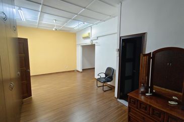 Oug 2 Storey Corner Terrace House For Rent