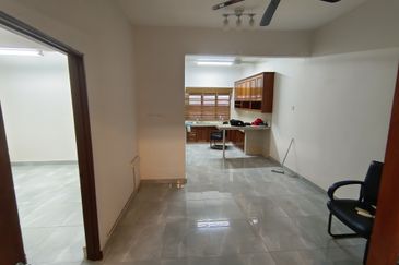 Oug 2 Storey Corner Terrace House For Rent