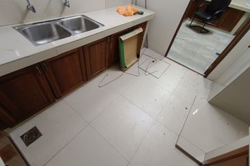 Oug 2 Storey Corner Terrace House For Rent