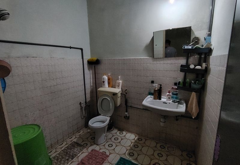 Oug 2 Storey Terrace House with Extension for Sale