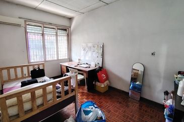 Oug 2 Storey Terrace House with Extension for Sale