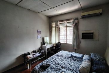 Oug 2 Storey Terrace House with Extension for Sale