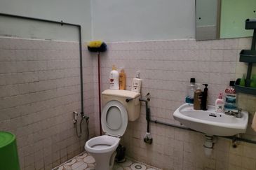 Oug 2 Storey Terrace House with Extension for Sale