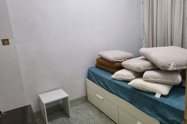 Oug 2 Storey Terrace House with Extension for Sale