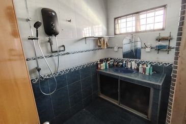 Oug 2 Storey Terrace House Hidden Gem For Sale