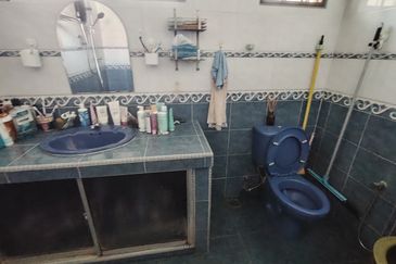 Oug 2 Storey Terrace House Hidden Gem For Sale