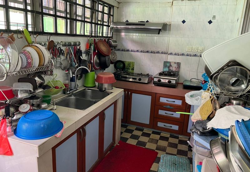 Oug 2 Storey Bungalow with Big Landscape for Sale